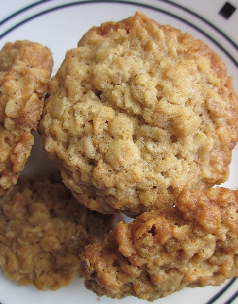 Crispy-Oatmeal-Cookies